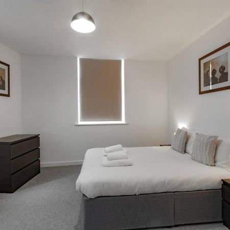 Appartamento Spacious & Pet-Friendly 1Br Apt In Heywood Esterno foto
