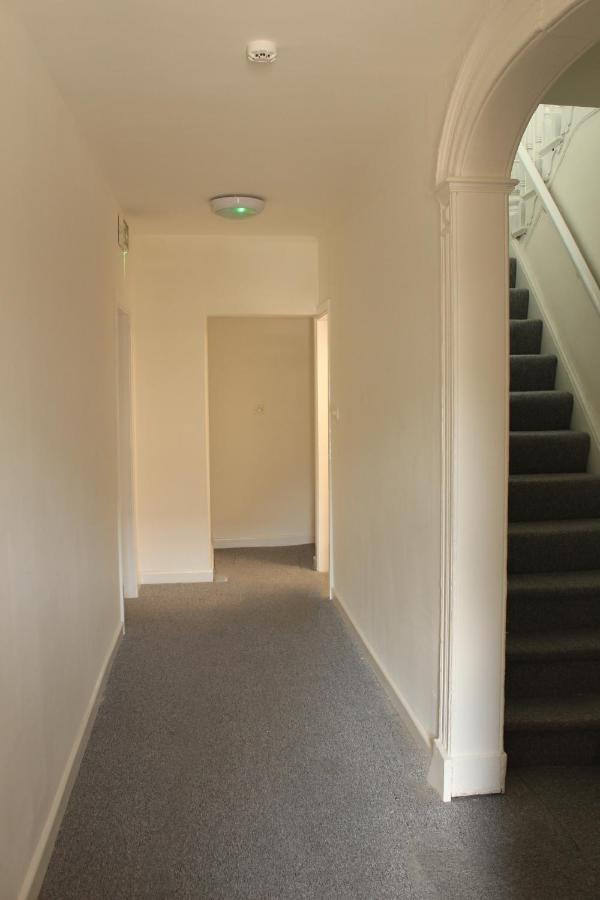Appartamento Spacious & Pet-Friendly 1Br Apt In Heywood Esterno foto
