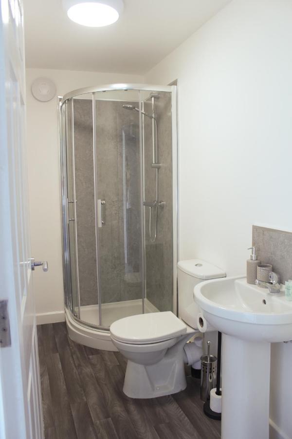 Appartamento Spacious & Pet-Friendly 1Br Apt In Heywood Esterno foto