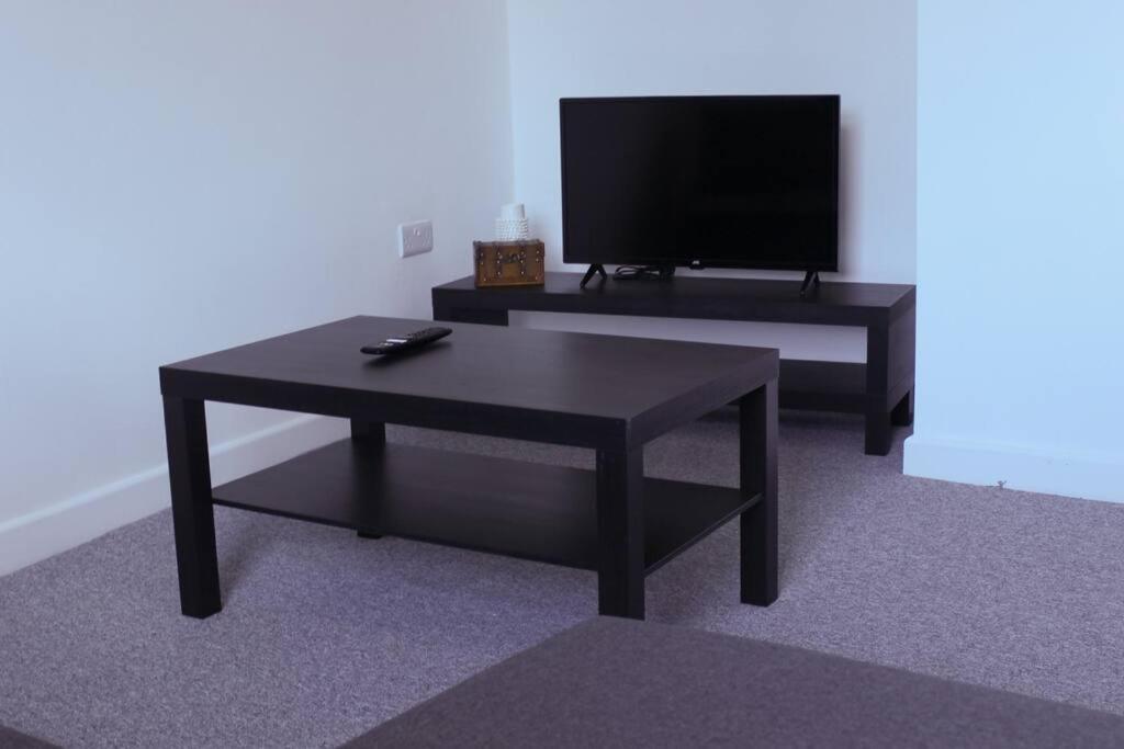 Appartamento Spacious & Pet-Friendly 1Br Apt In Heywood Esterno foto